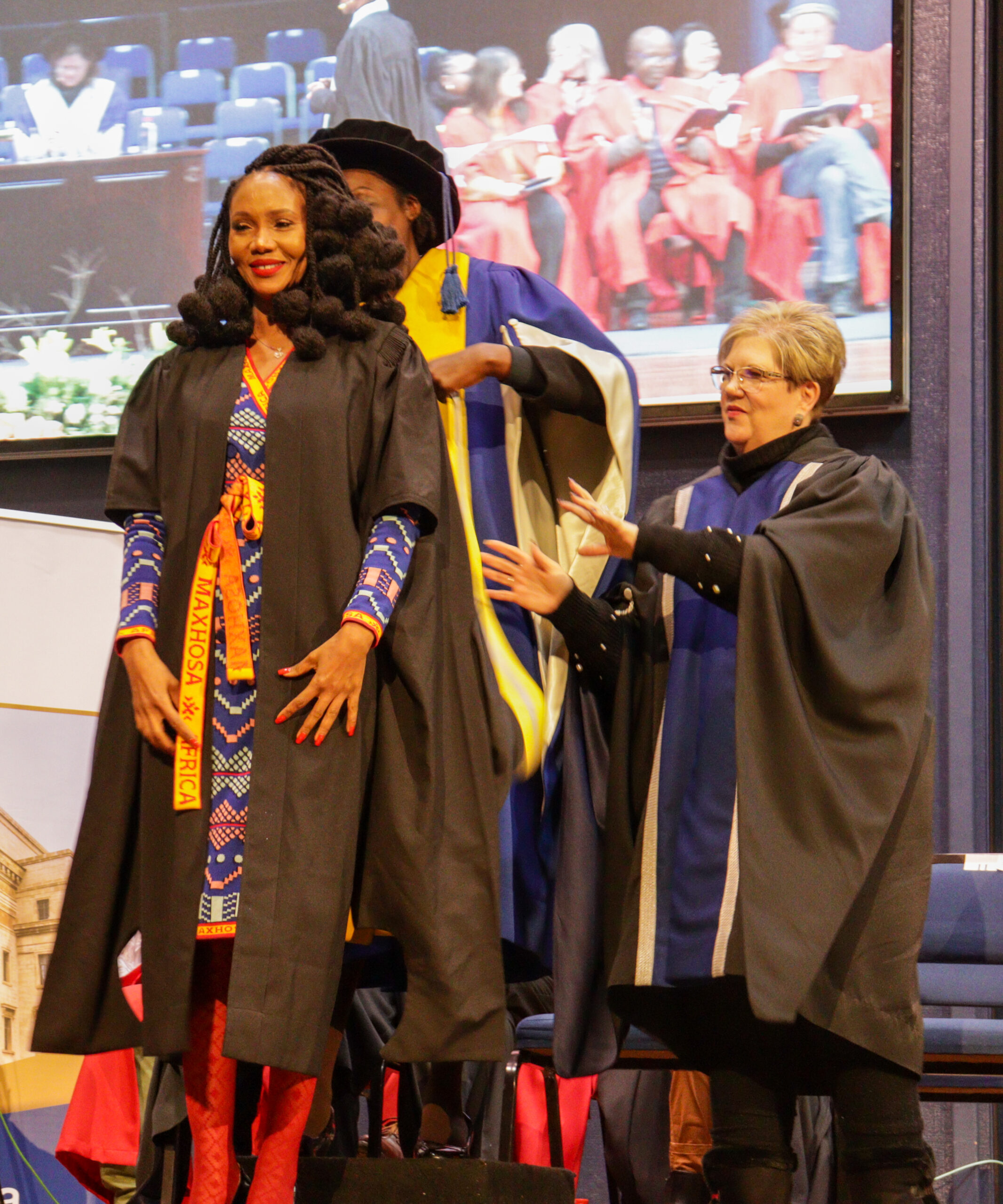 GALLERY: Wits Humanities grads cross the stage - Wits Vuvuzela